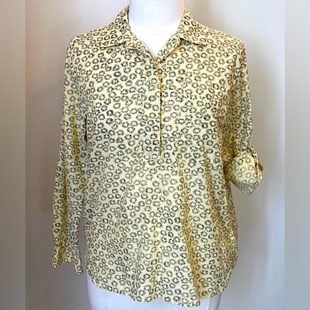 Gap Black Yellow Ditsy Floral SZ LP Preppy Boho Cottagecore Breezy Henley Top